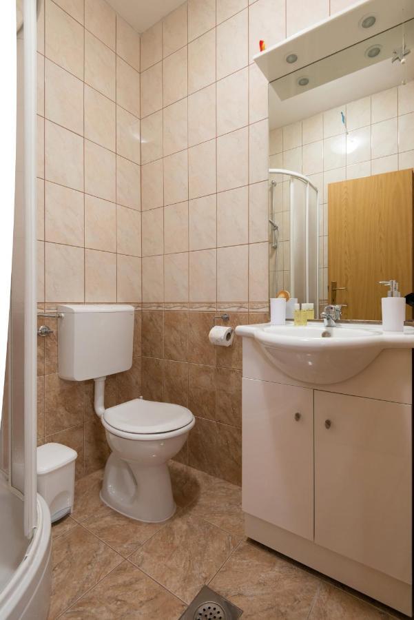 Guesthouse Sanela โปเมนา ภายนอก รูปภาพ