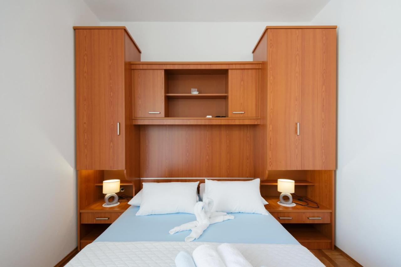 Guesthouse Sanela โปเมนา ภายนอก รูปภาพ