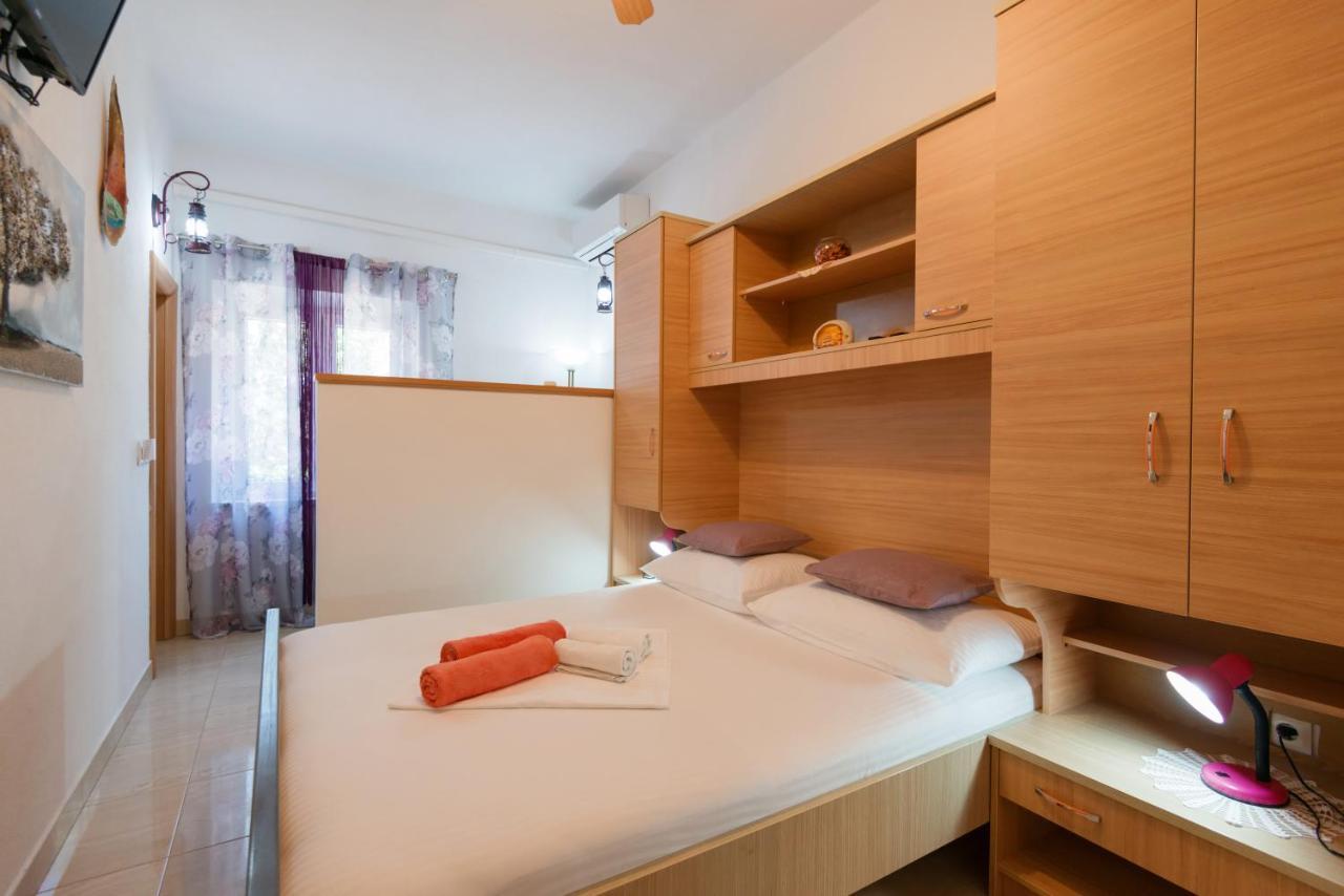 Guesthouse Sanela โปเมนา ภายนอก รูปภาพ