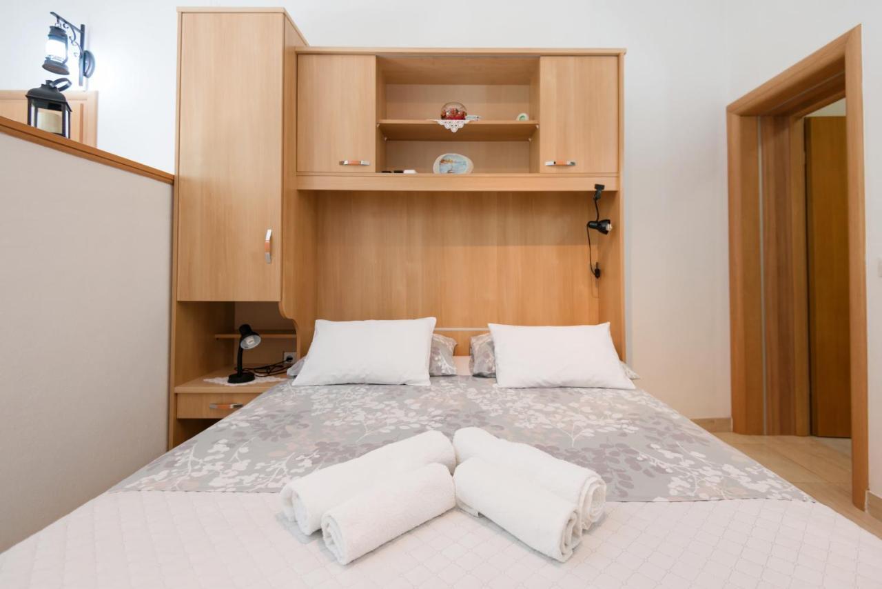 Guesthouse Sanela โปเมนา ภายนอก รูปภาพ