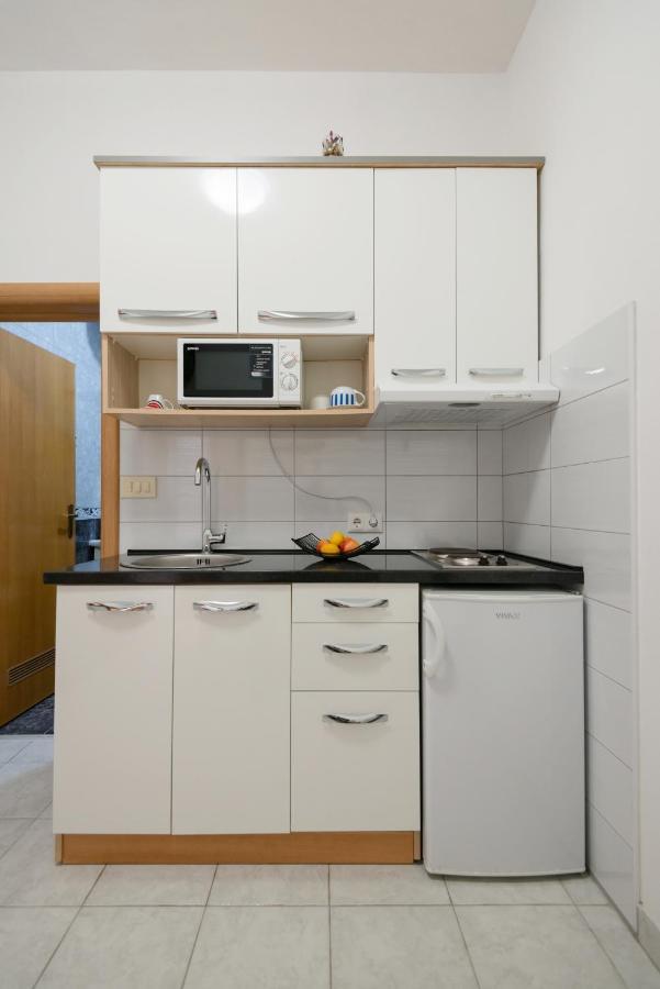 Guesthouse Sanela โปเมนา ภายนอก รูปภาพ